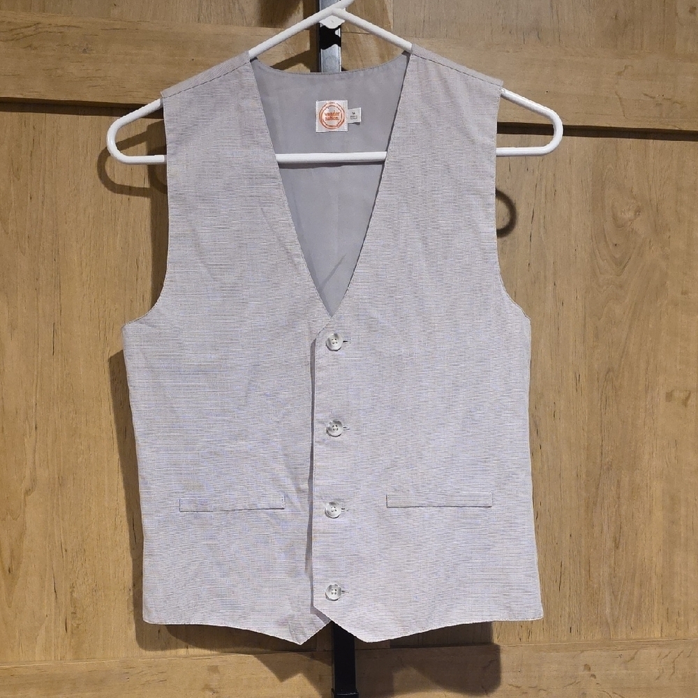 (J49) Wonder Nation Light Gray Boys Vest Sz 14
